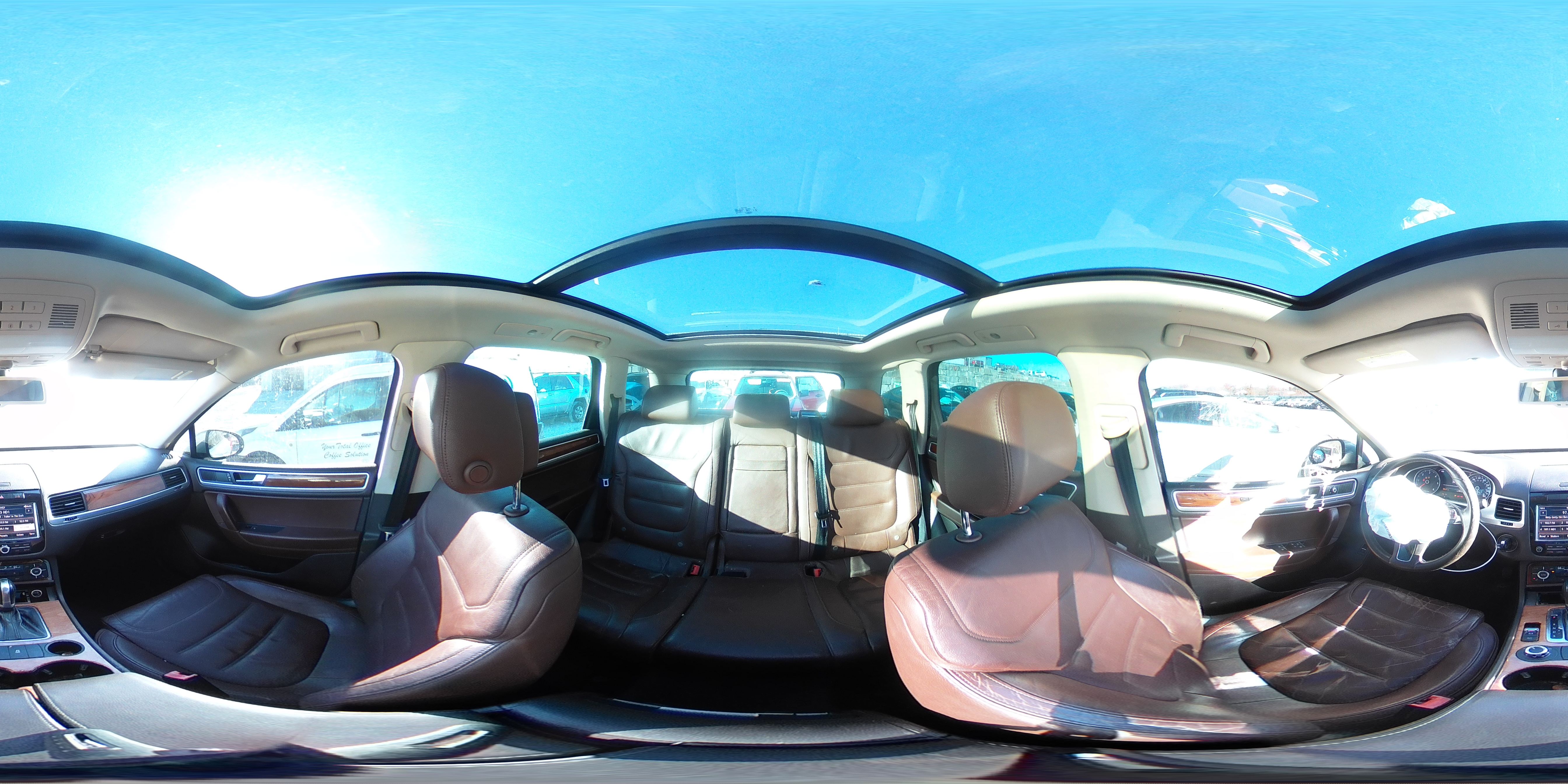 2011 Volkswagen Touareg V6 Tdi VIN: WVGFK9BP5BD001574 Lot: 92603675