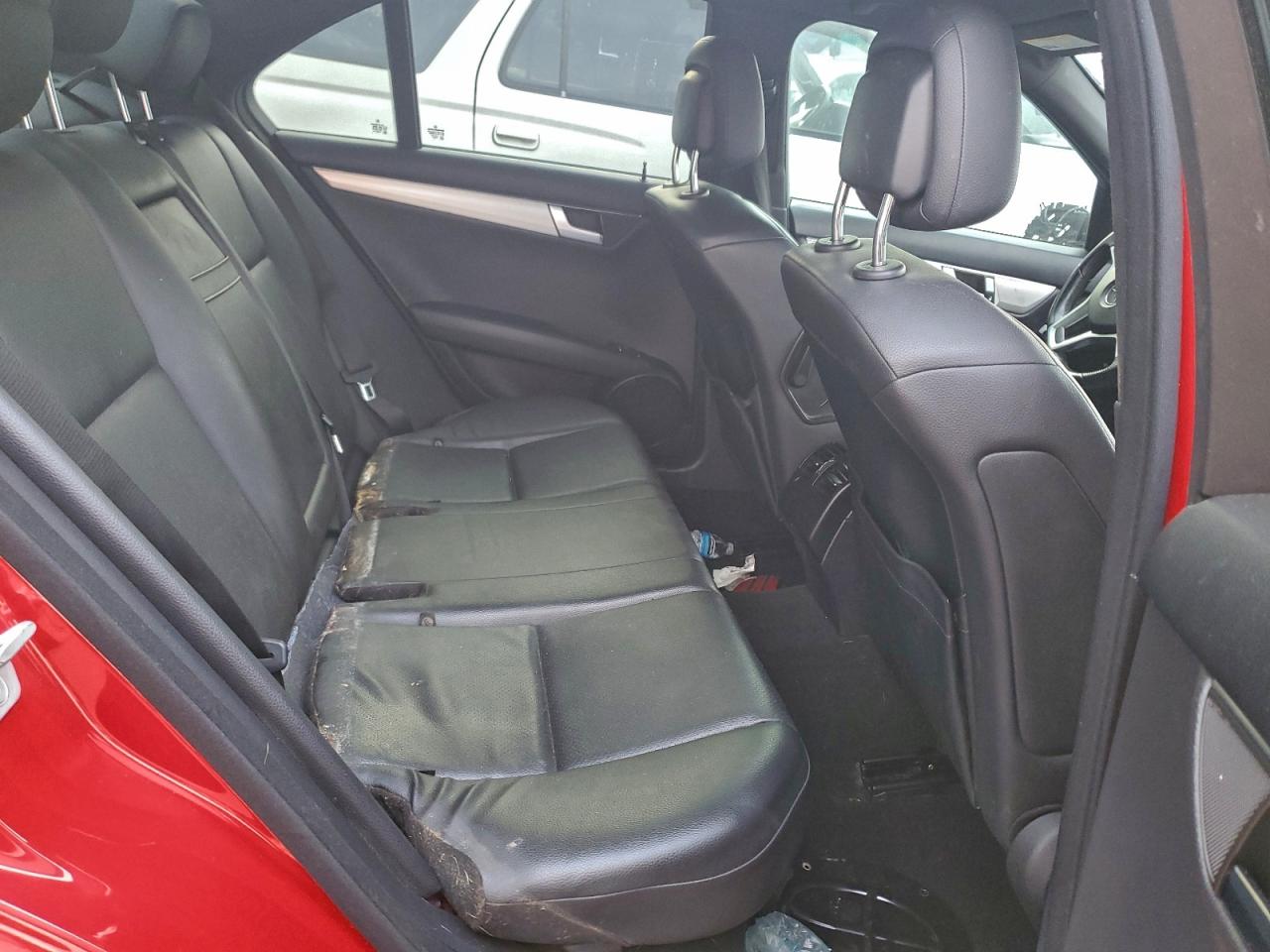 2014 Mercedes-Benz C 250 VIN: WDDGF4HB5ER303410 Lot: 94220365