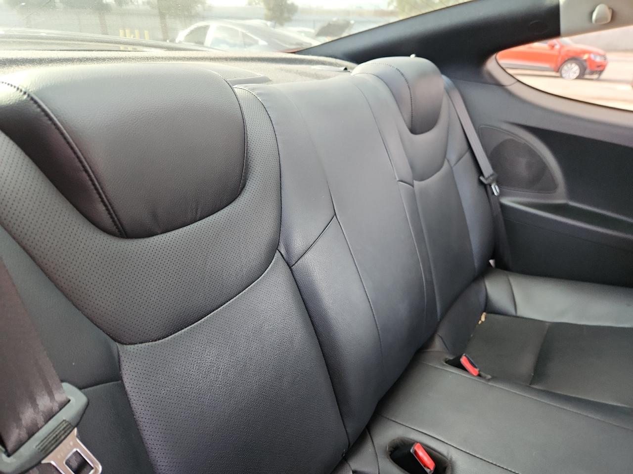 2011 Hyundai Genesis Coupe 3.8L VIN: KMHHU6KH0BU055021 Lot: 93375515