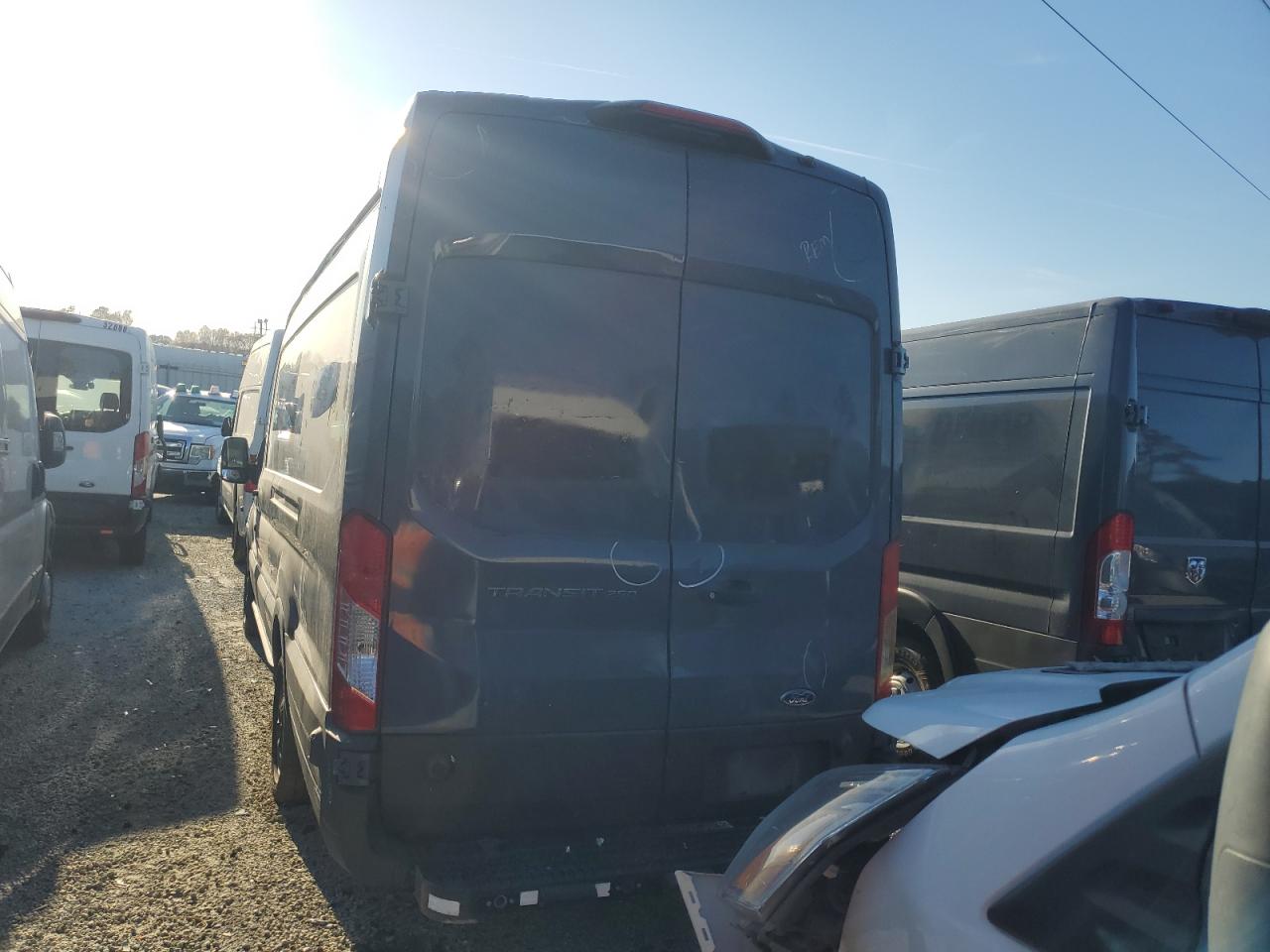 2020 Ford Transit Delivery Van VIN: 1FTBR3X82LKB04123 Lot: 90231525