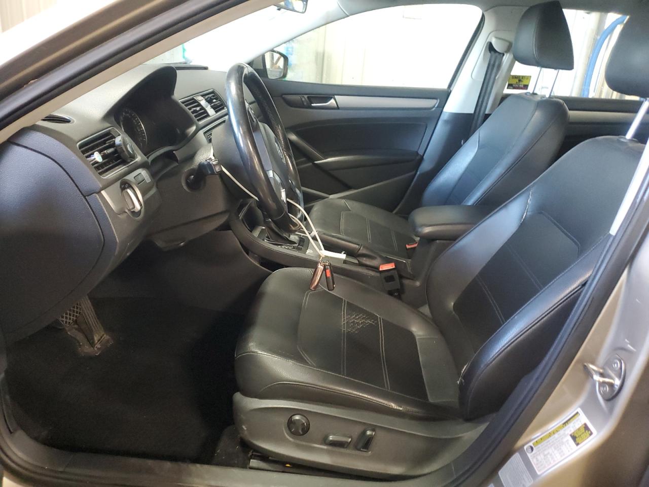 2015 Volkswagen Passat Se VIN: 1VWBV7A31FC065715 Lot: 92909525