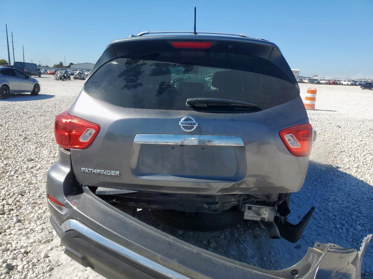 2017 Nissan Pathfinder S VIN: 5N1DR2MN3HC903323 Lot: 92354795