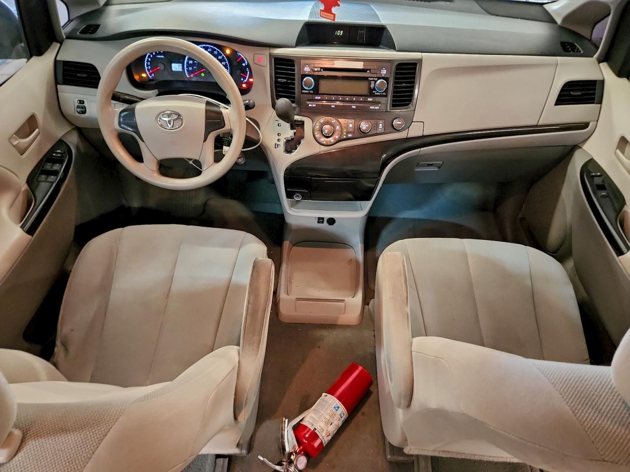 2014 Toyota Sienna VIN: 5TDZK3DC5ES461450 Lot: 92722155