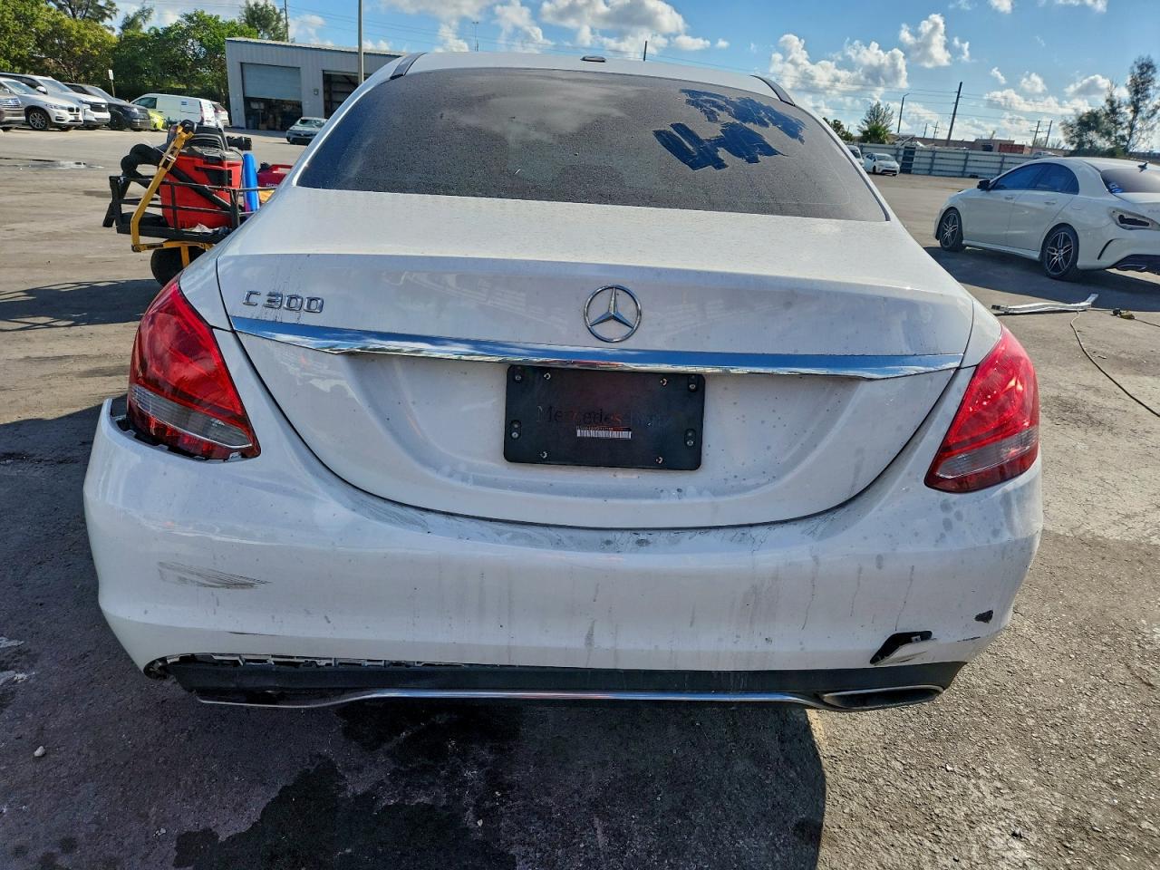 2016 Mercedes-Benz C 300 VIN: 55SWF4JB9GU147198 Lot: 94288975