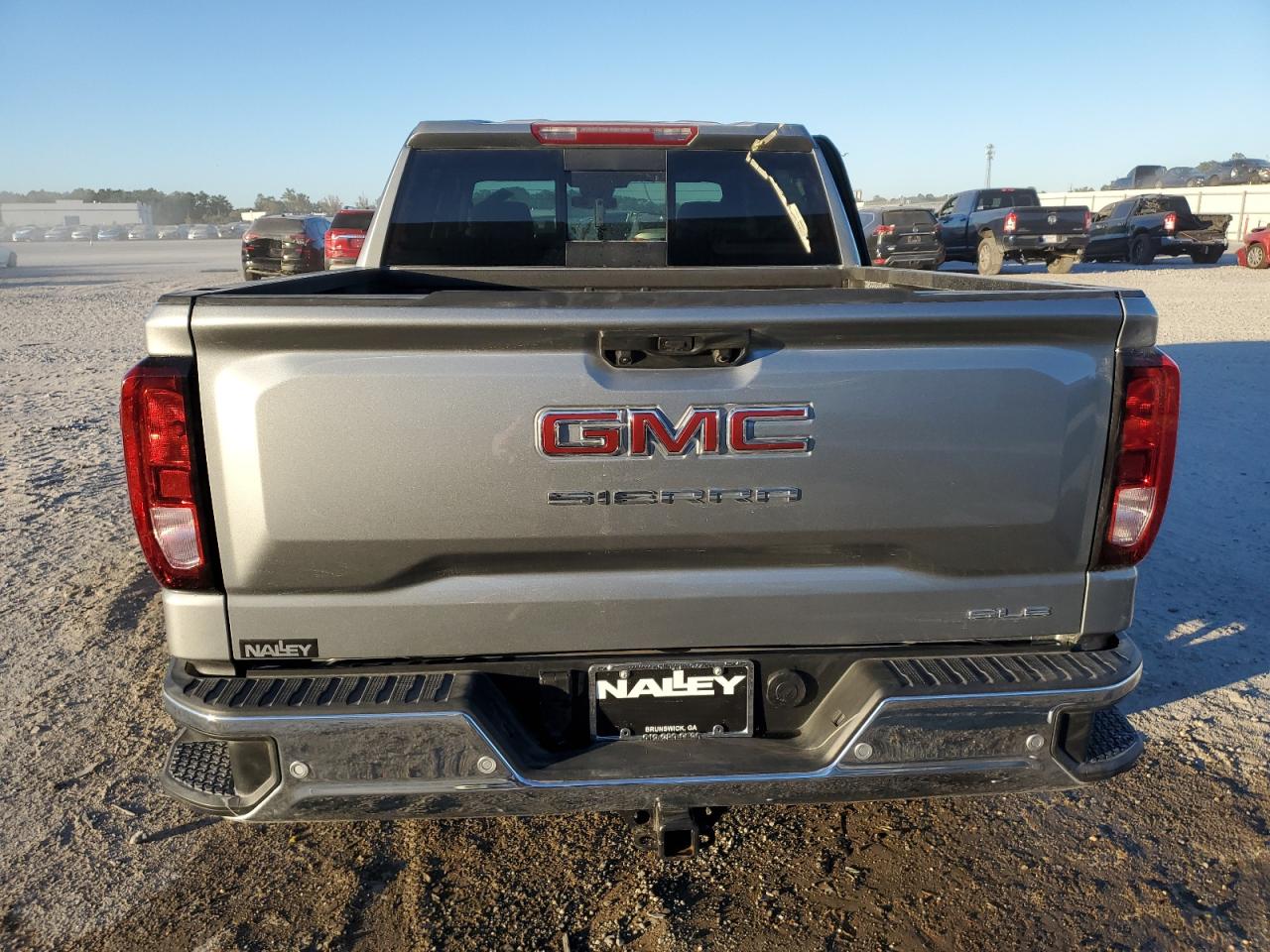 2025 GMC Sierra C1500 Sle VIN: 1GTPHBEKXSZ282692 Lot: 89811445