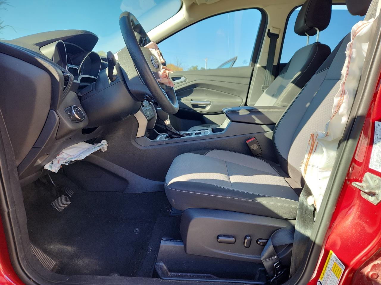 2017 Ford Escape Se VIN: 1FMCU9GD0HUB13302 Lot: 90933525