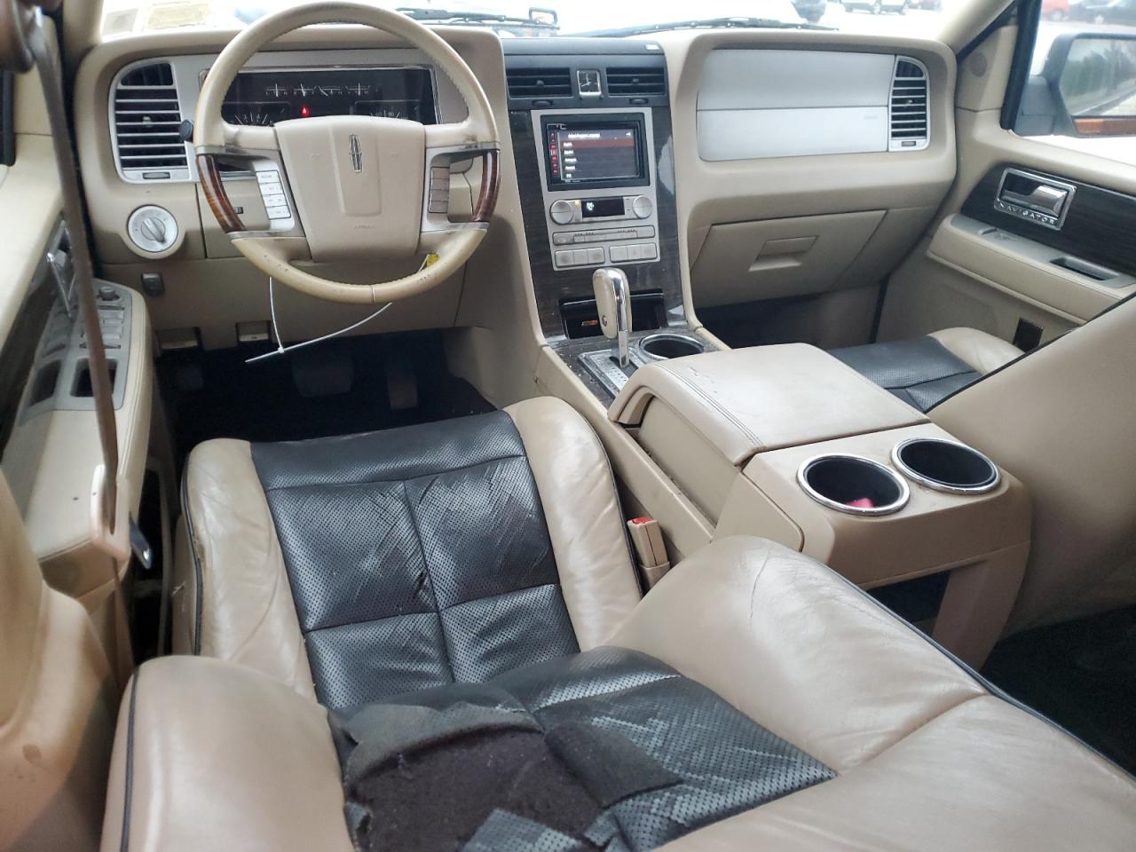 2008 Lincoln Navigator VIN: 5LMFU27588LJ14178 Lot: 93144975