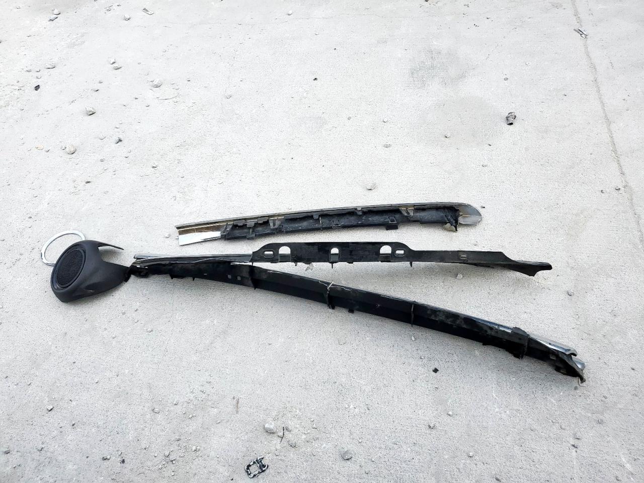 2011 Mini Cooper VIN: WMWSU3C5XBT253492 Lot: 93633435