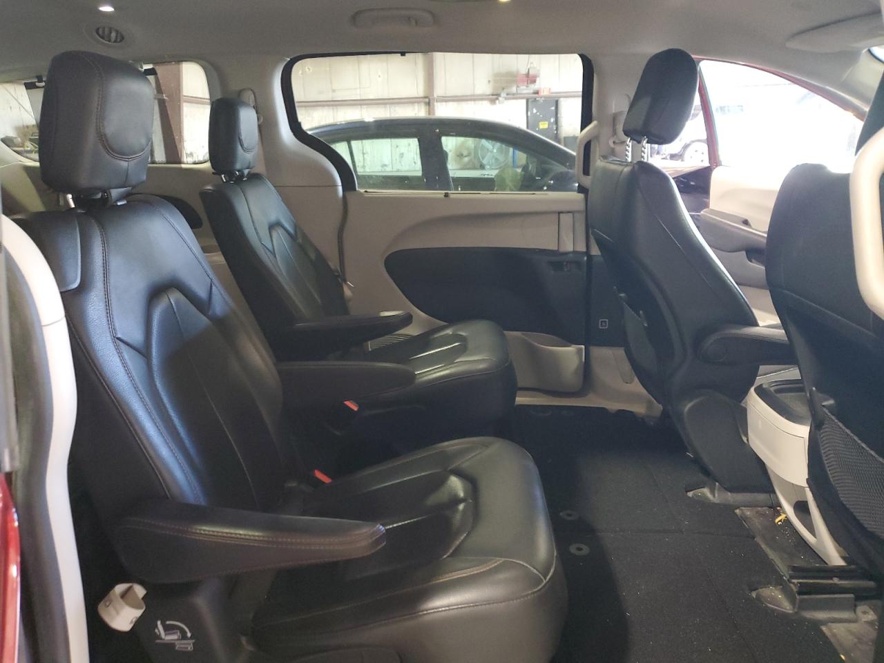 2020 Chrysler Pacifica Touring L VIN: 2C4RC1BG6LR139218 Lot: 92590005