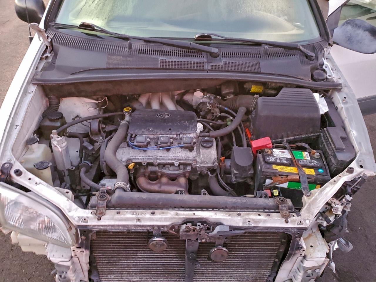 2000 Toyota Sienna Le VIN: 4T3ZF13C2YU228011 Lot: 94192355