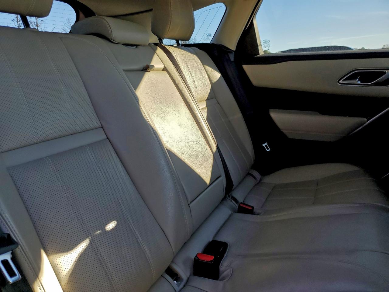 2019 Land Rover Range Rover Velar R-Dynamic Se VIN: SALYL2EX1KA792905 Lot: 93003235