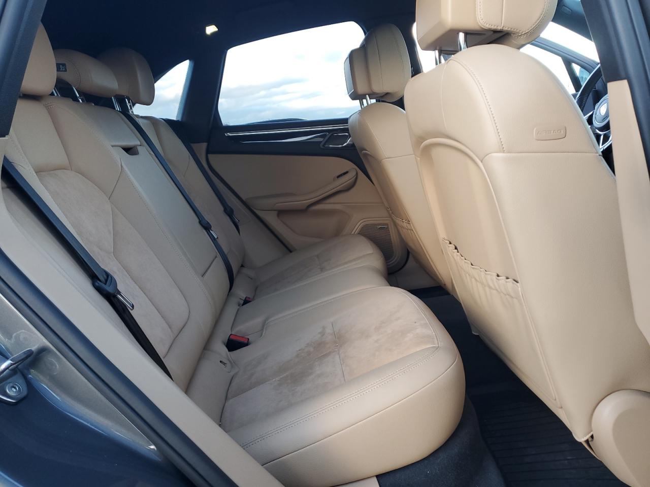 2018 Porsche Macan VIN: WP1AA2A59JLB08610 Lot: 93250545