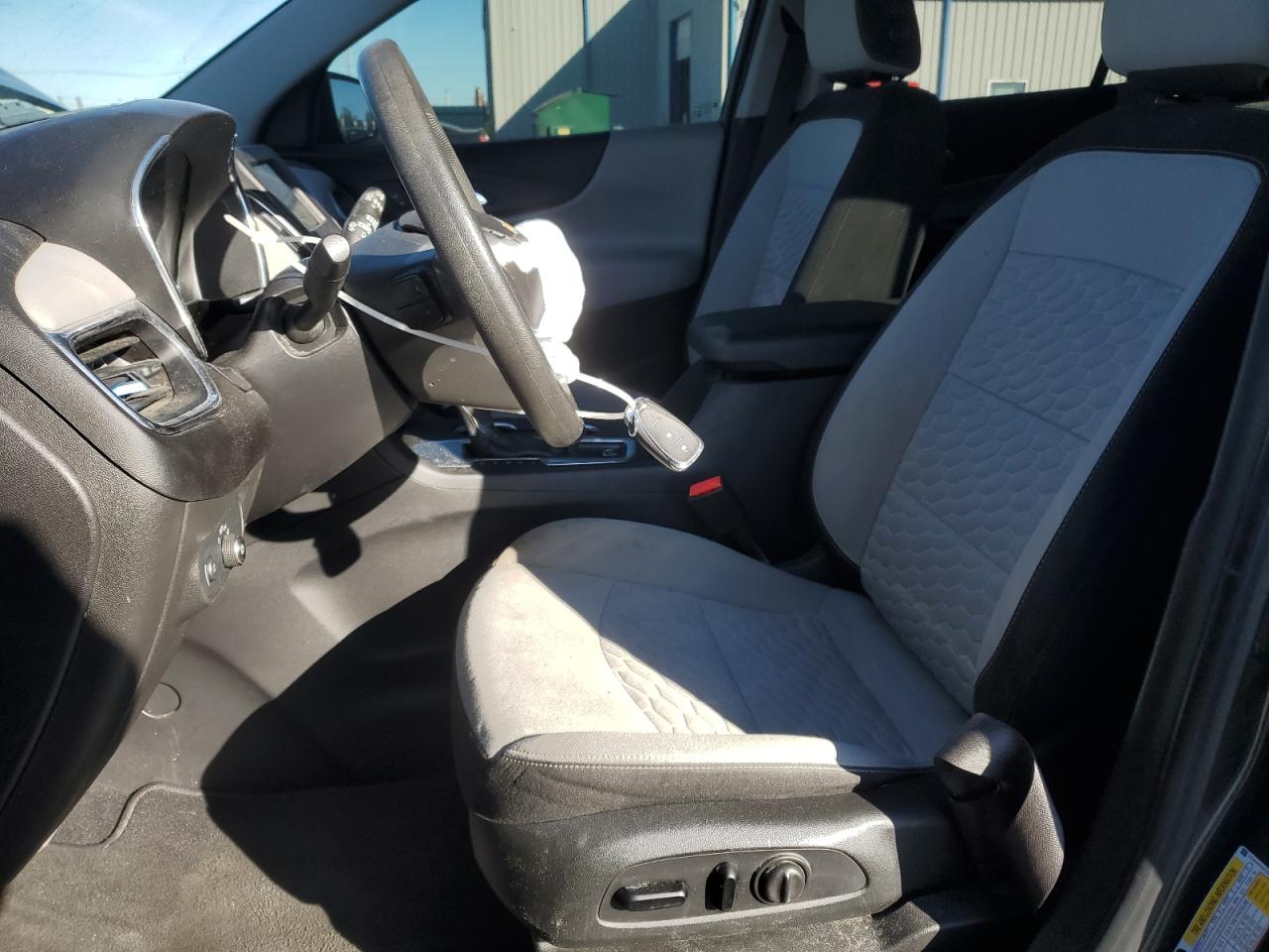 2020 Chevrolet Equinox Ls VIN: 3GNAXHEV8LS678101 Lot: 92059915