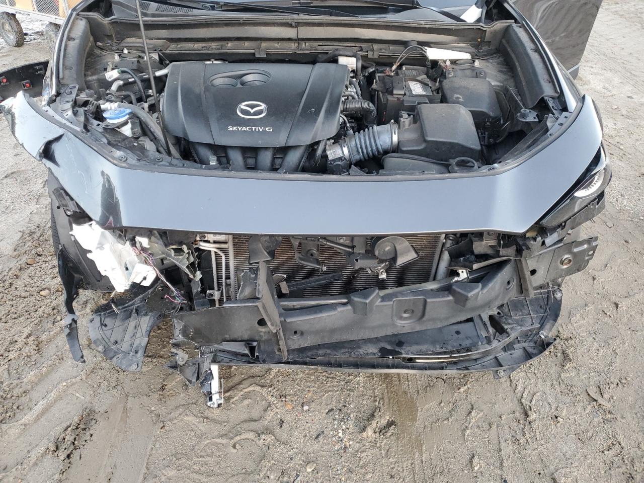 2020 Mazda Cx-30 Preferred VIN: 3MVDMBDLXLM131183 Lot: 90885525