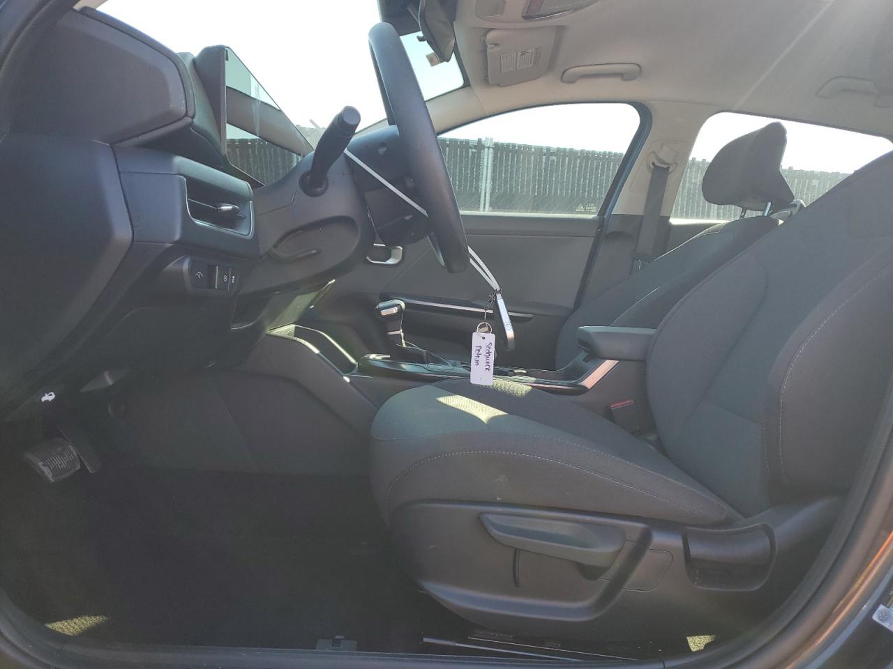 2025 Kia K4 Lx VIN: 3KPFT4DE0SE067724 Lot: 92867355