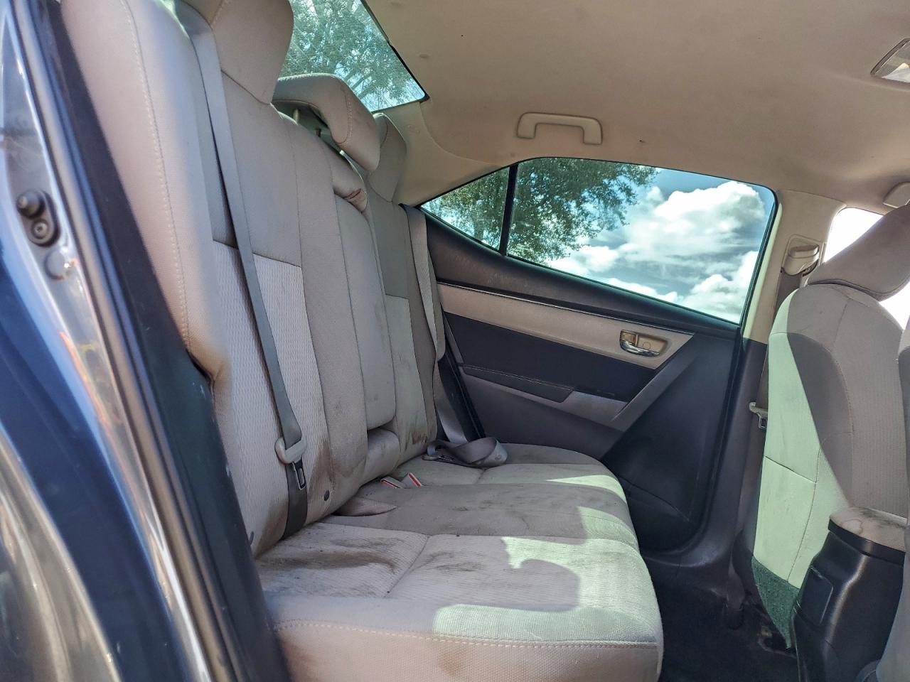 2015 Toyota Corolla L VIN: 2T1BURHE8FC271307 Lot: 94671285