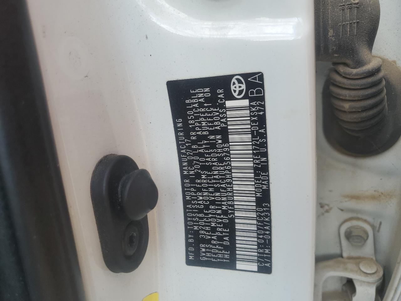 2017 Toyota Corolla L VIN: 5YFBURHE9HP656796 Lot: 93683705