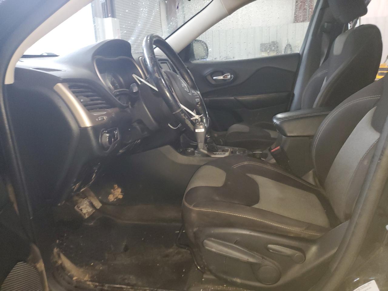 2015 Jeep Cherokee Sport VIN: 1C4PJMAB2FW659612 Lot: 93085755