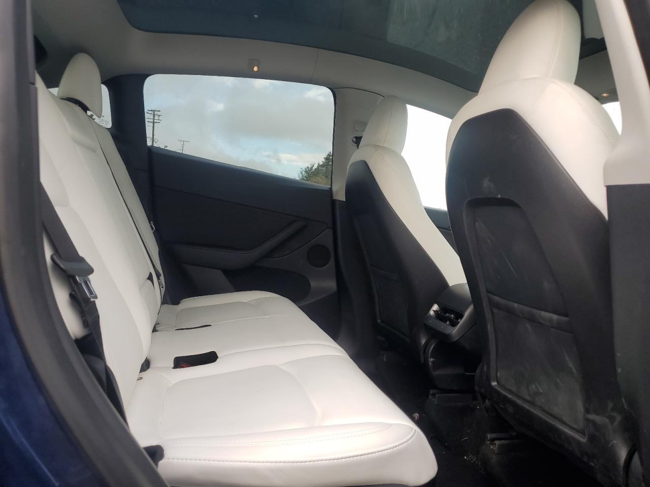 2023 Tesla Model Y VIN: 7SAYGAEE0PF697080 Lot: 92863945