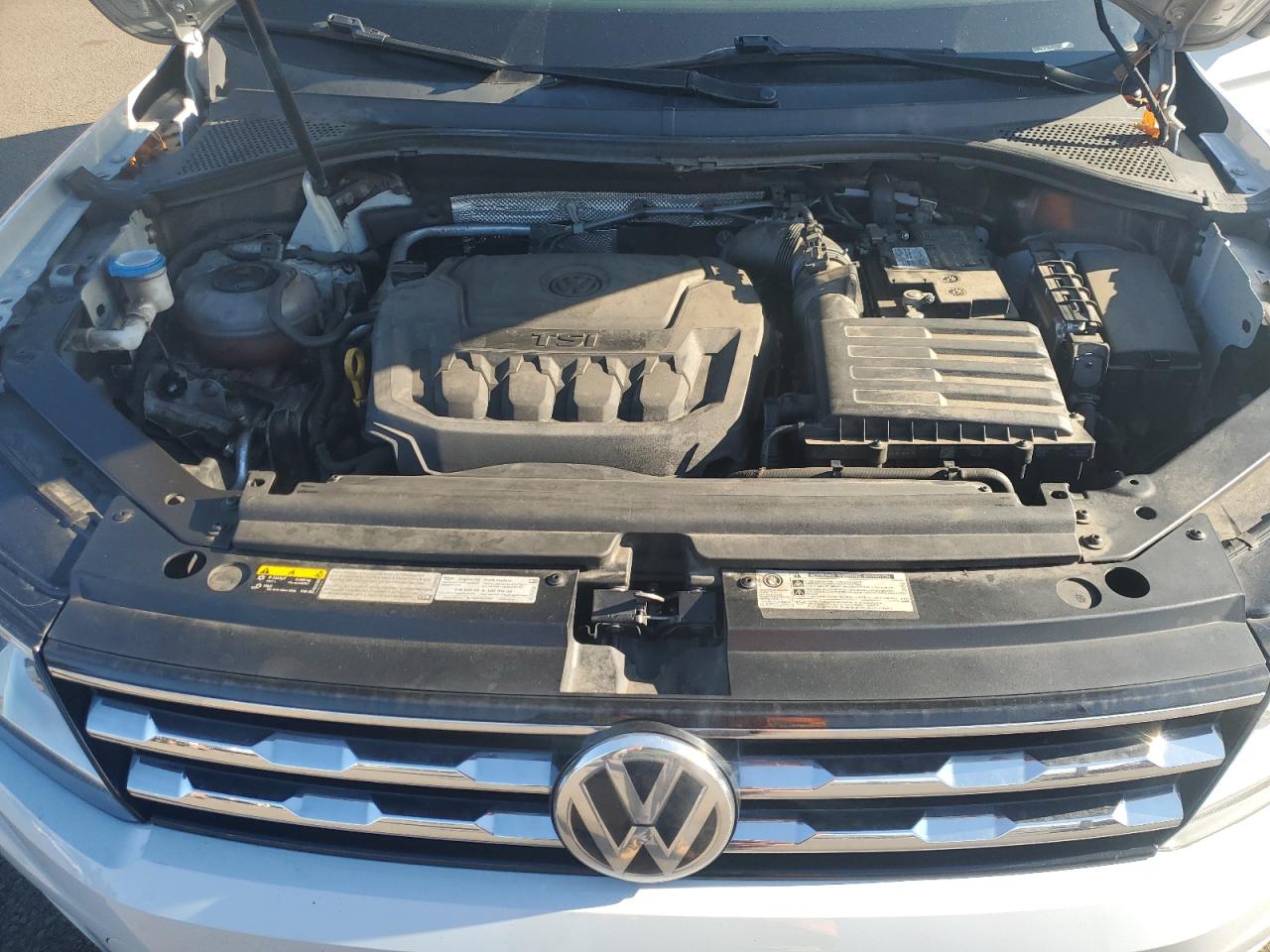 2018 Volkswagen Tiguan Se VIN: 3VV2B7AX1JM118422 Lot: 93213125