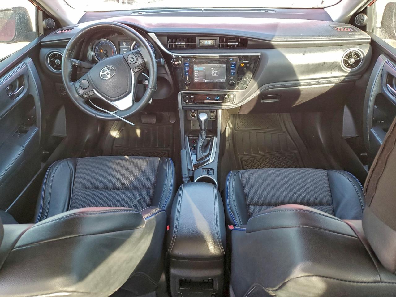 2017 Toyota Corolla L VIN: 5YFBURHE7HP646736 Lot: 94578145