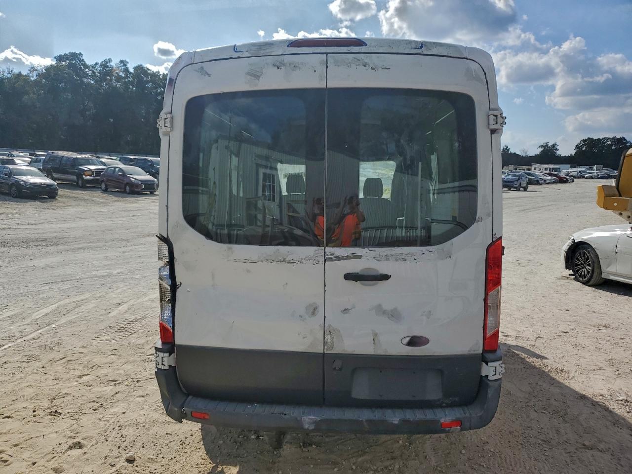 2016 Ford Transit T-250 Delivery Van VIN: 1FTYR1CM0GKB24703 Lot: 91912485