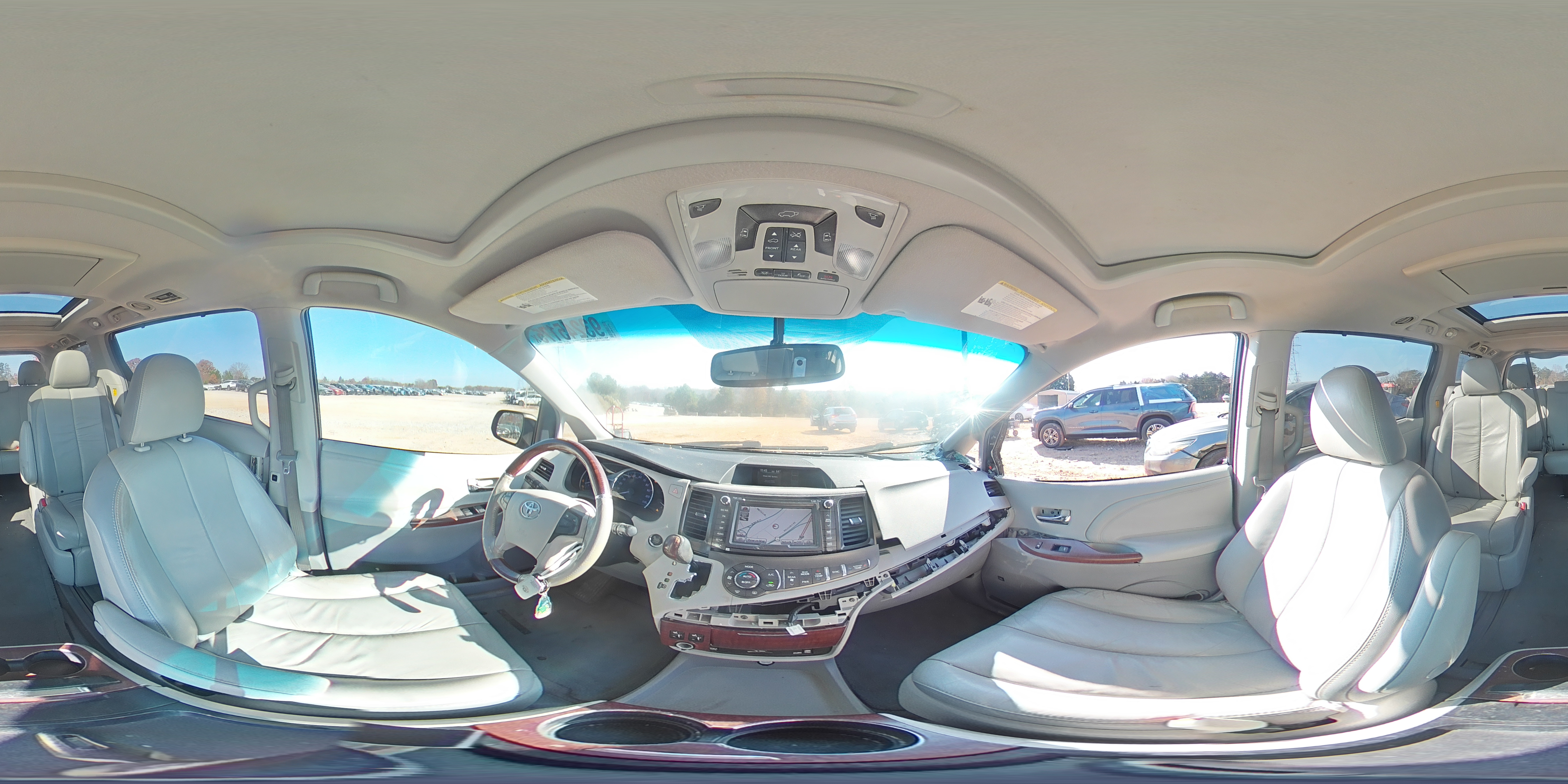 2011 Toyota Sienna Xle VIN: 5TDDK3DC5BS007656 Lot: 93245175