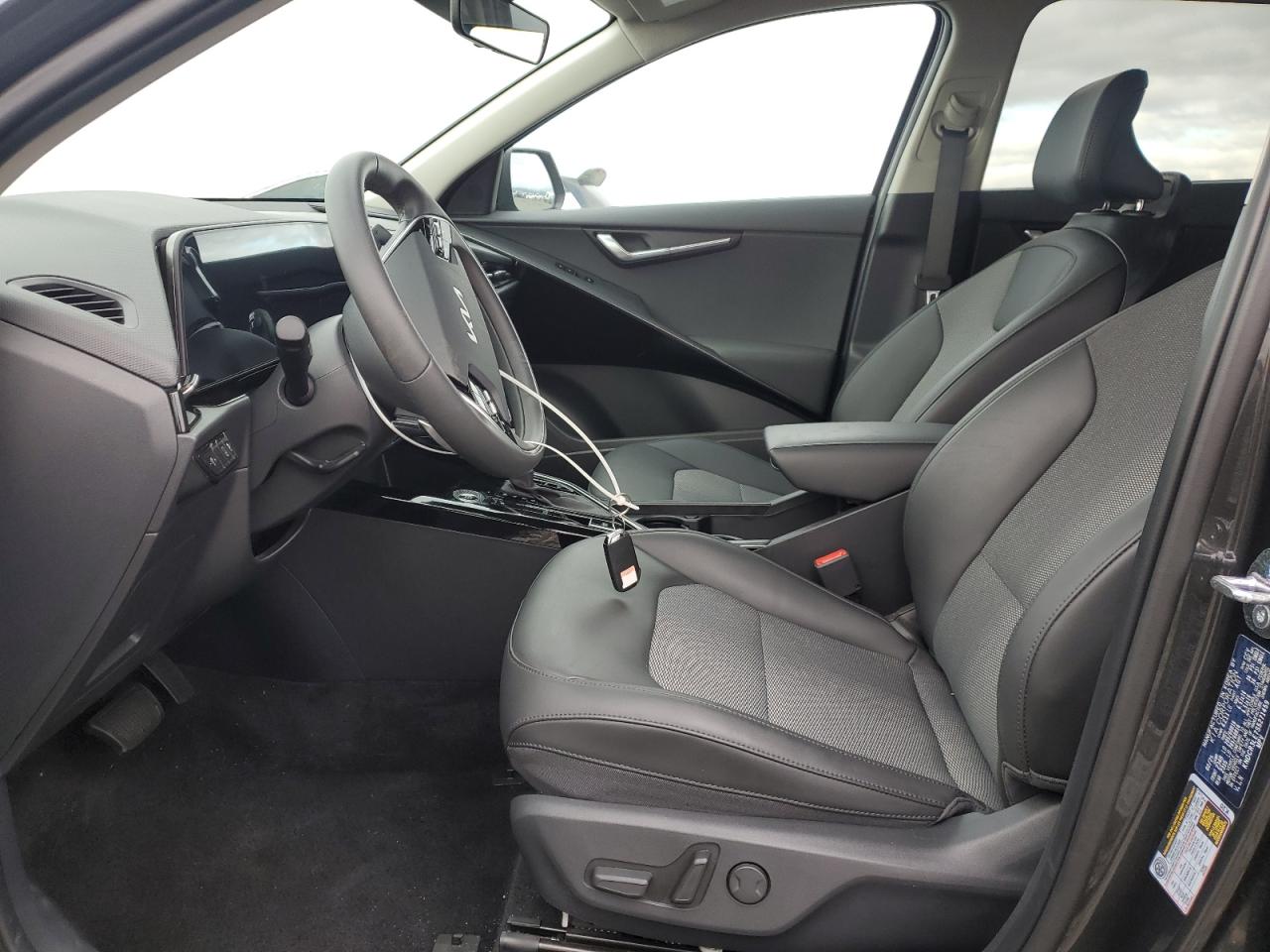 2025 Kia Niro Ex VIN: KNDCR3LE7S5271459 Lot: 93699525