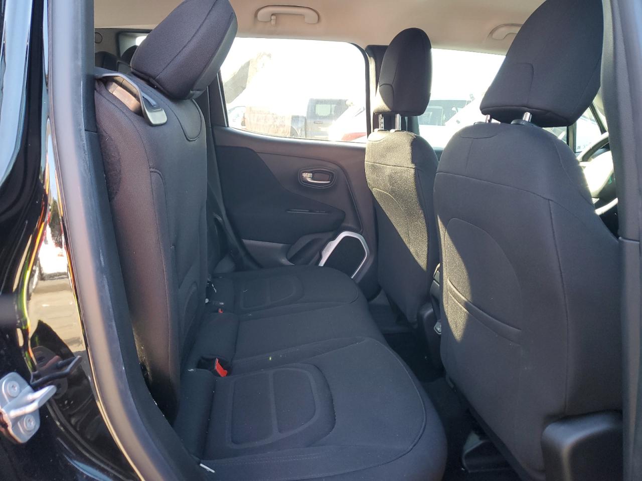 2018 Jeep Renegade Latitude VIN: ZACCJABB0JPJ39603 Lot: 92113305