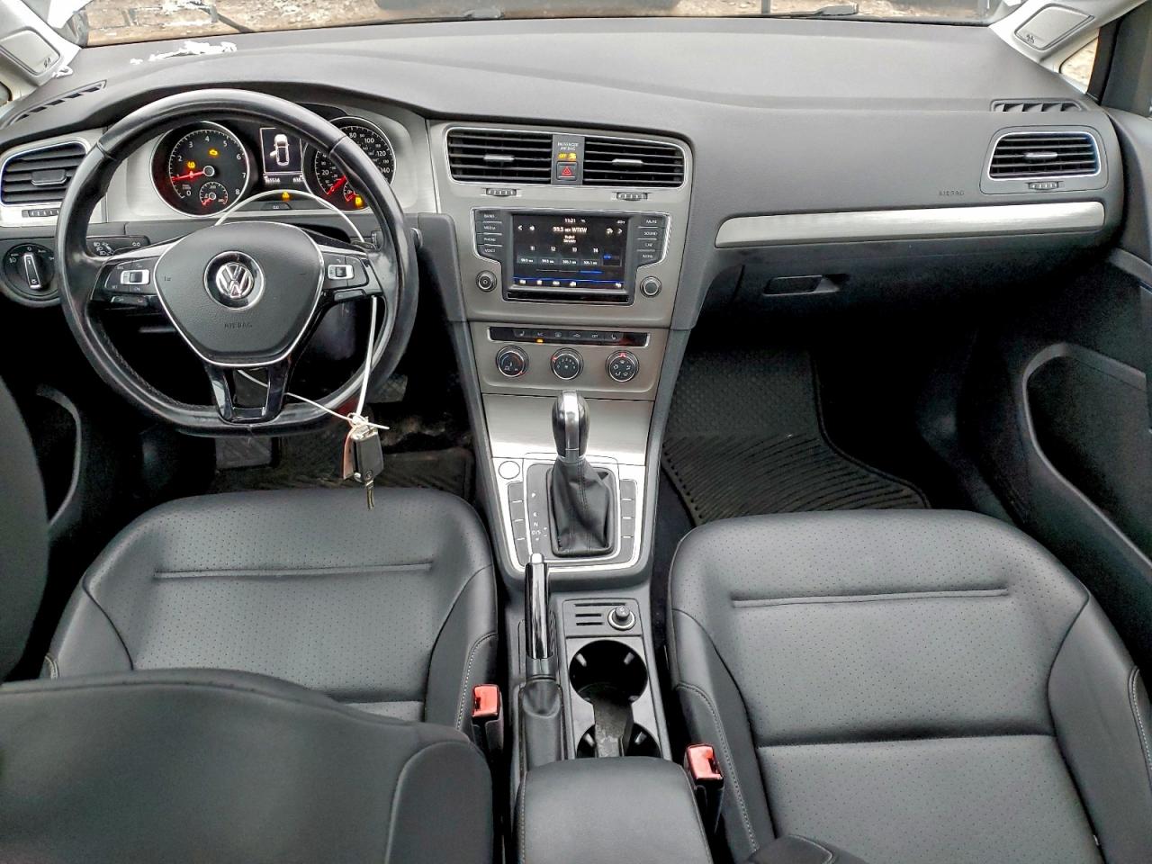 2017 Volkswagen Golf Sportwagen S VIN: 3VWC17AU9HM502693 Lot: 93390545