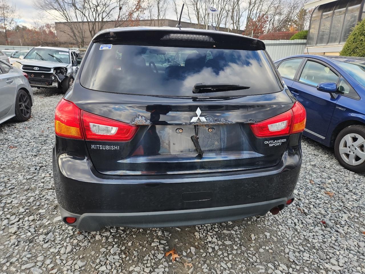 2013 Mitsubishi Outlander Sport Es VIN: 4A4AR3AUXDE012641 Lot: 92352825