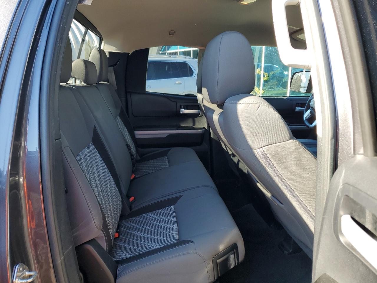 2018 Toyota Tundra Double Cab Sr VIN: 5TFUY5F12JX740939 Lot: 93388625