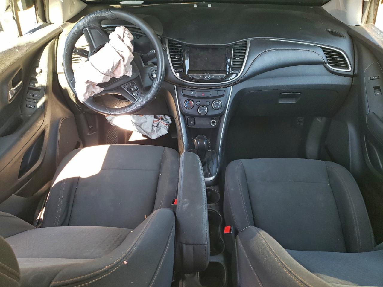 2019 Chevrolet Trax Ls VIN: 3GNCJNSB6KL120081 Lot: 92991095