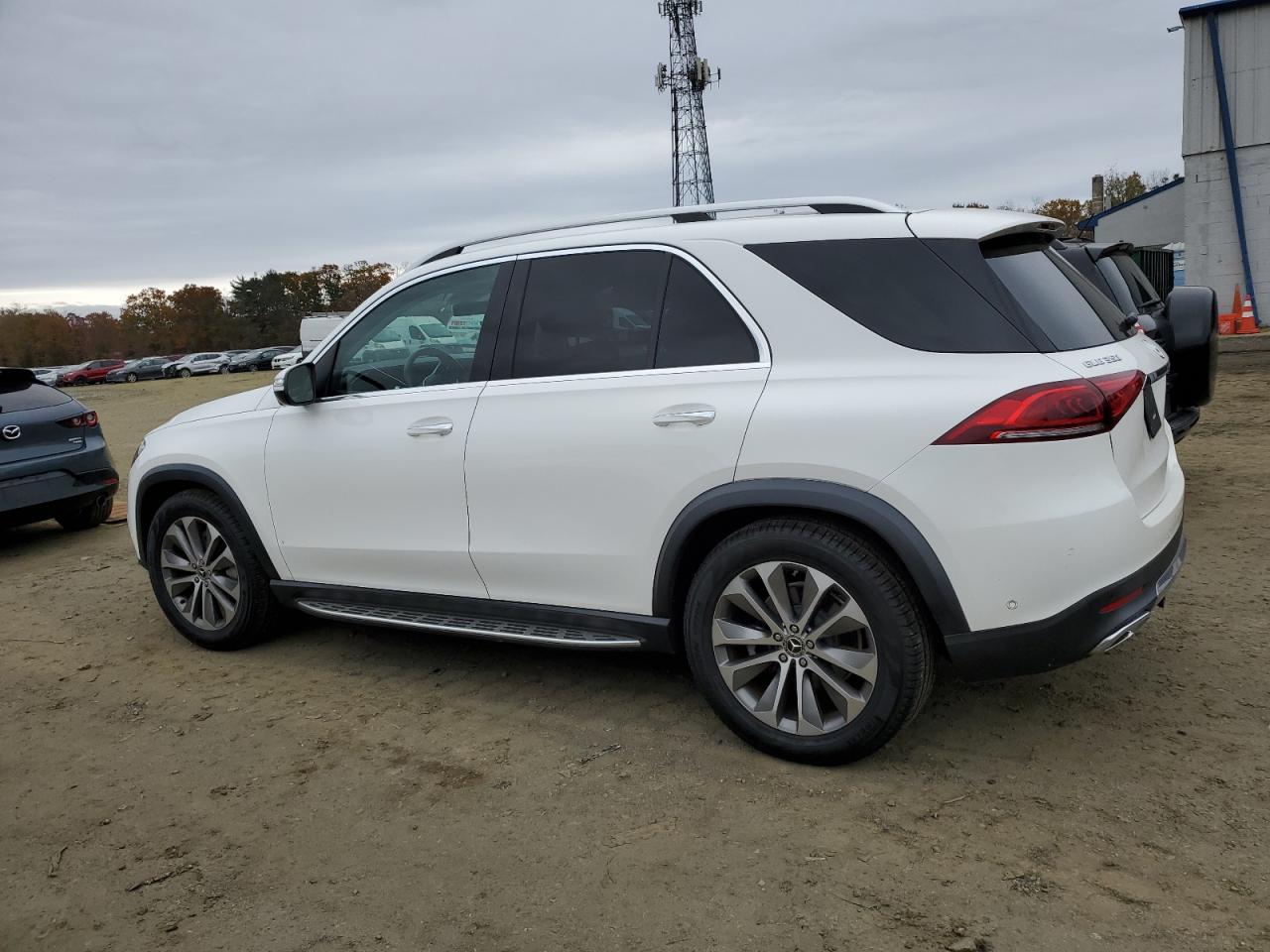 Фото: 4JGFB4KE5LA006990