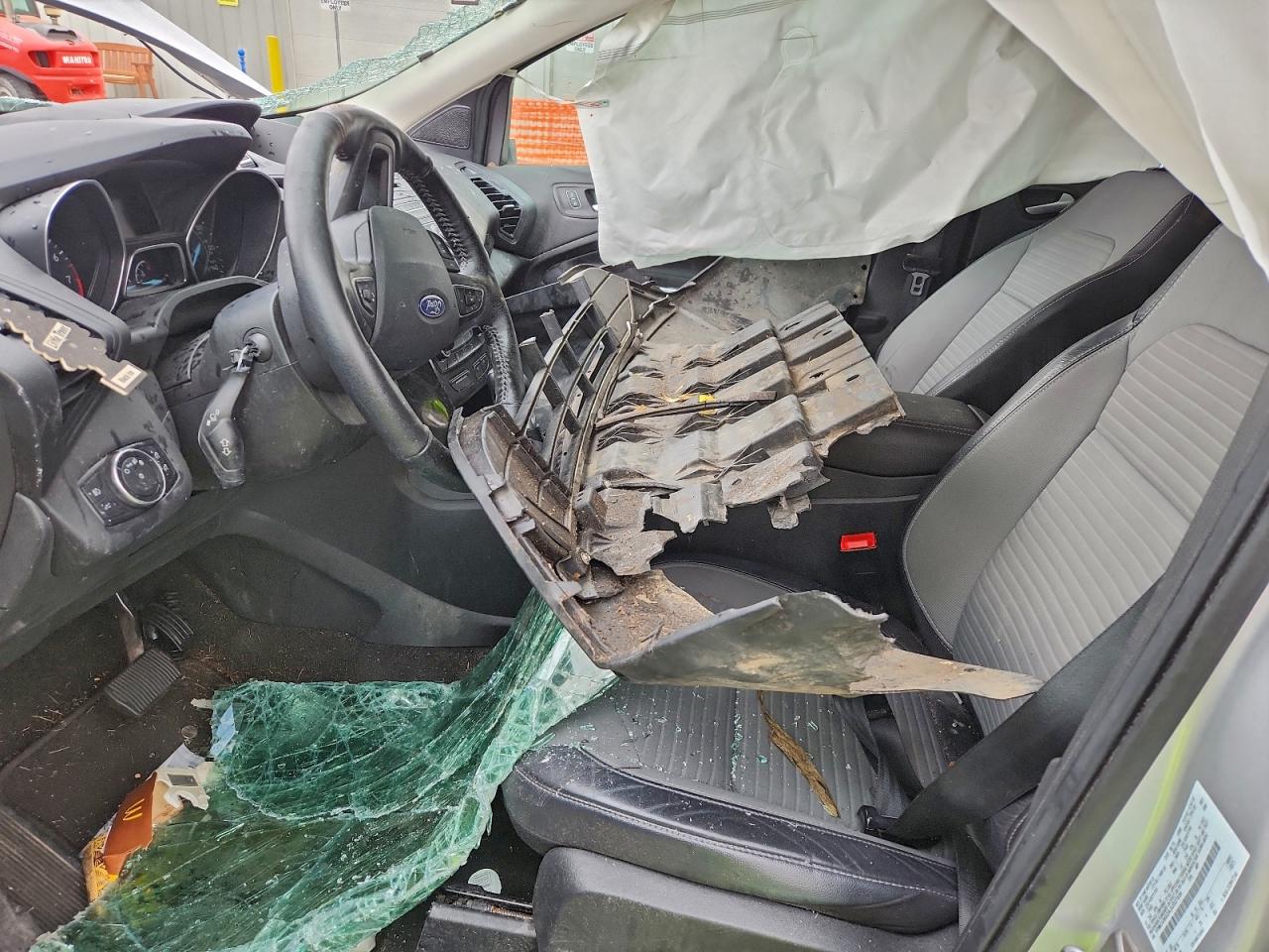 2018 Ford Escape Se VIN: 1FMCU9GDXJUD27039 Lot: 93753275