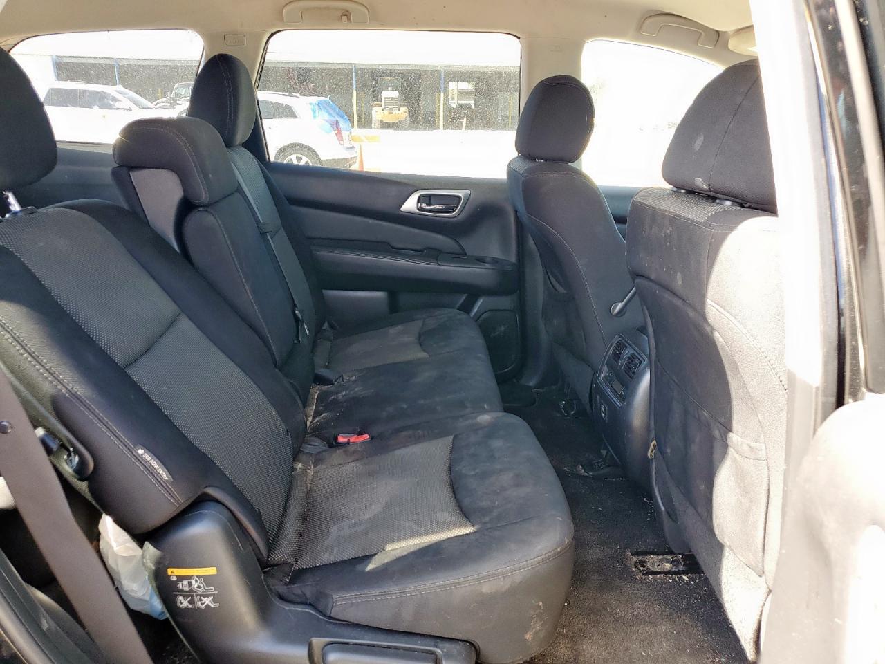 2018 Nissan Pathfinder S VIN: 5N1DR2MN6JC640069 Lot: 92322075