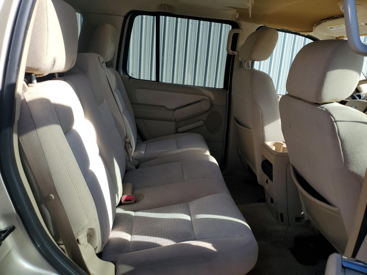 2006 Ford Explorer Xlt VIN: 1FMEU63E86UA26167 Lot: 90921665