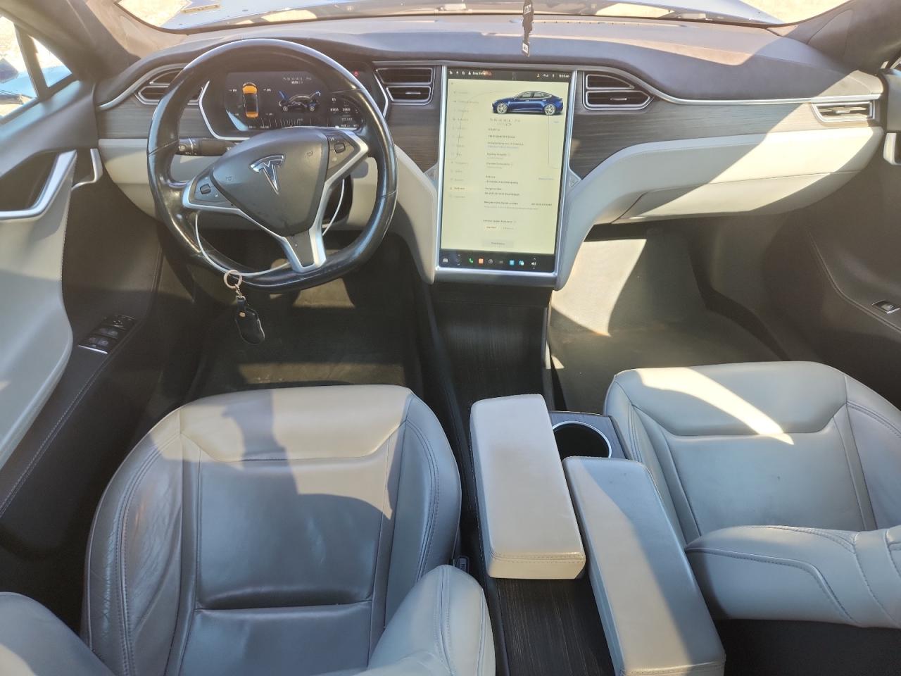 2015 Tesla Model S VIN: 5YJSA1E22FF105333 Lot: 90447015