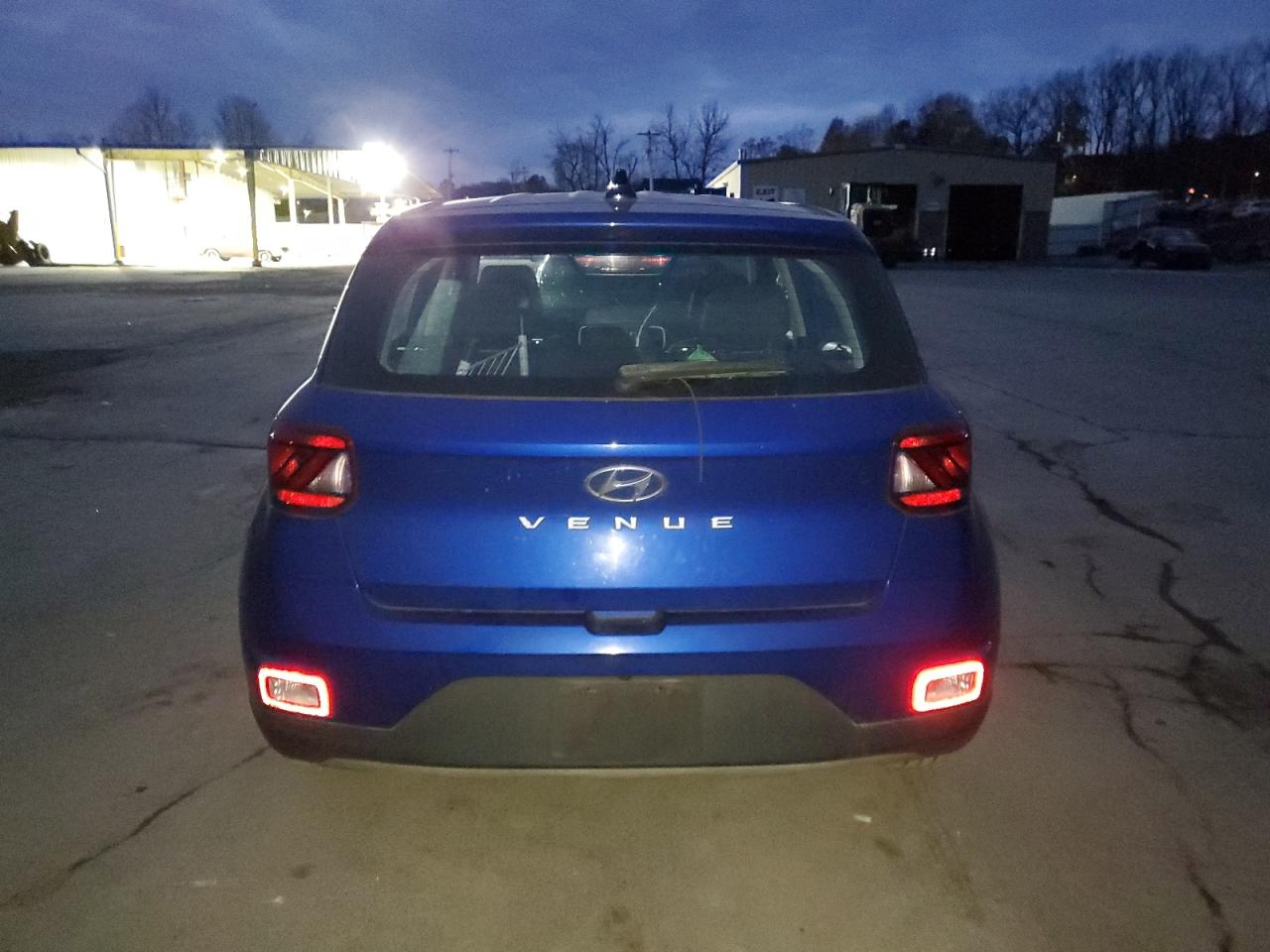 2021 Hyundai Venue Se VIN: KMHRB8A36MU100042 Lot: 92634365