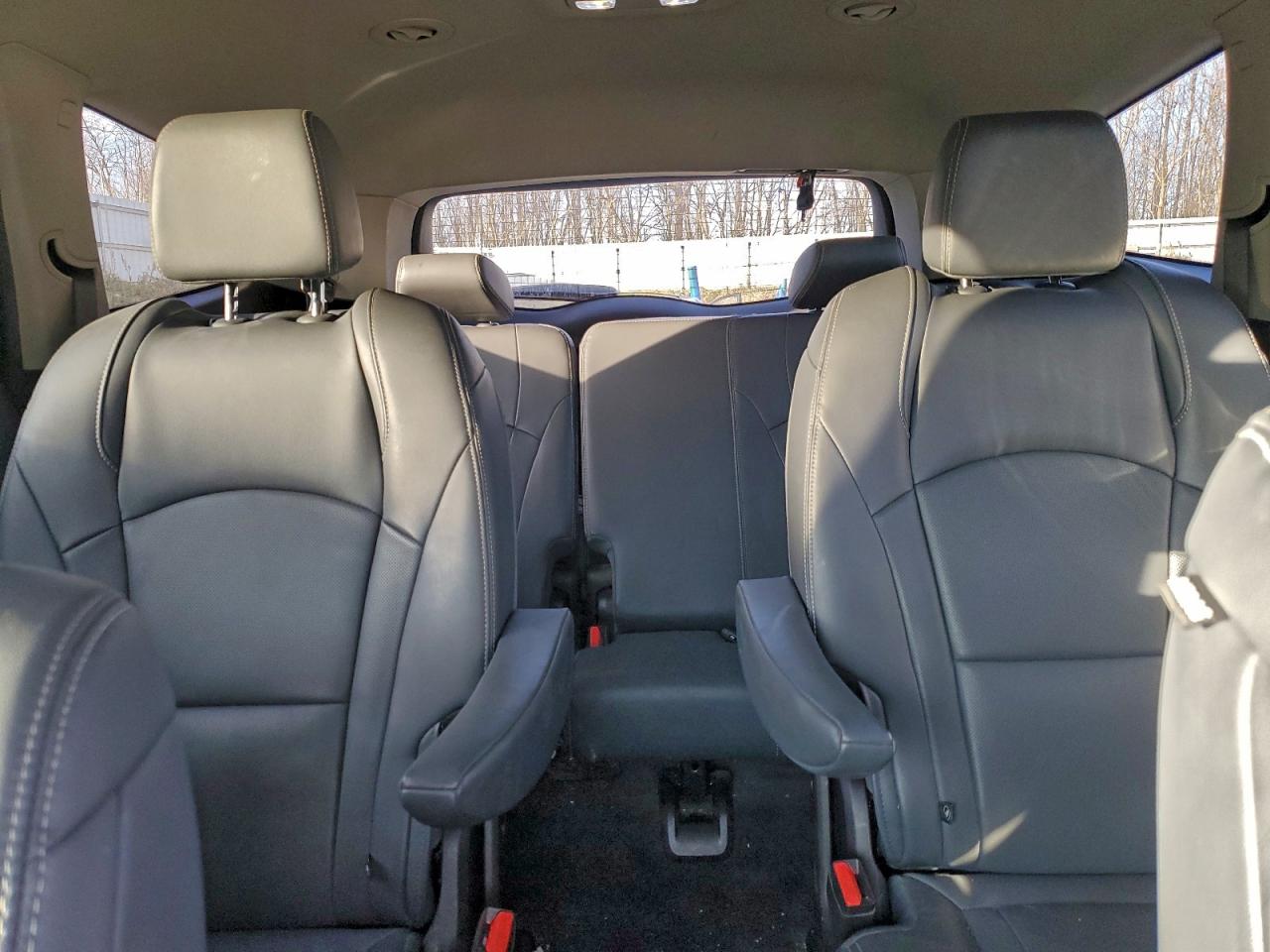 2019 Buick Enclave Essence VIN: 5GAERBKW2KJ166530 Lot: 93627235