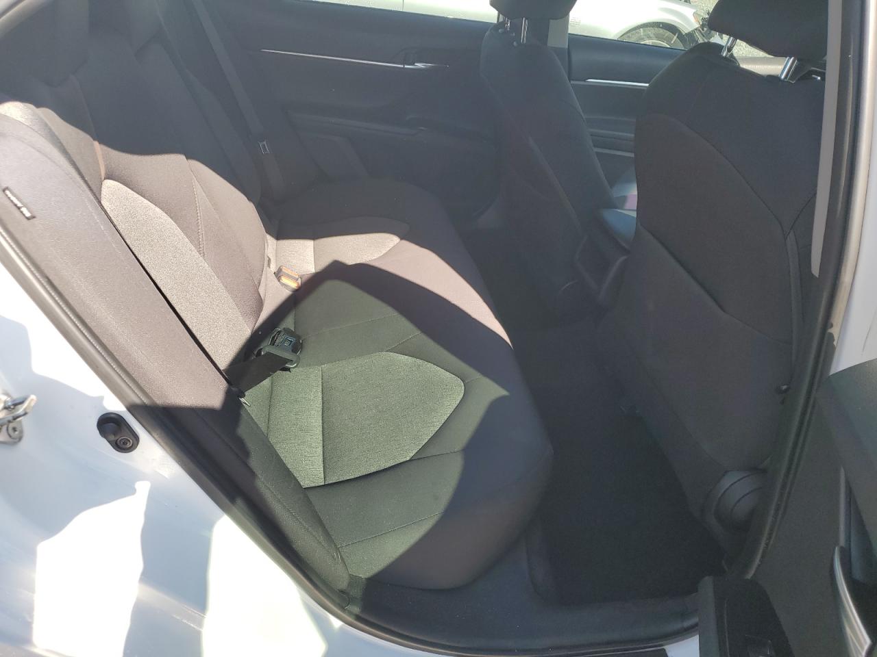 2019 Toyota Camry L VIN: 4T1B11HK9KU786132 Lot: 93366945