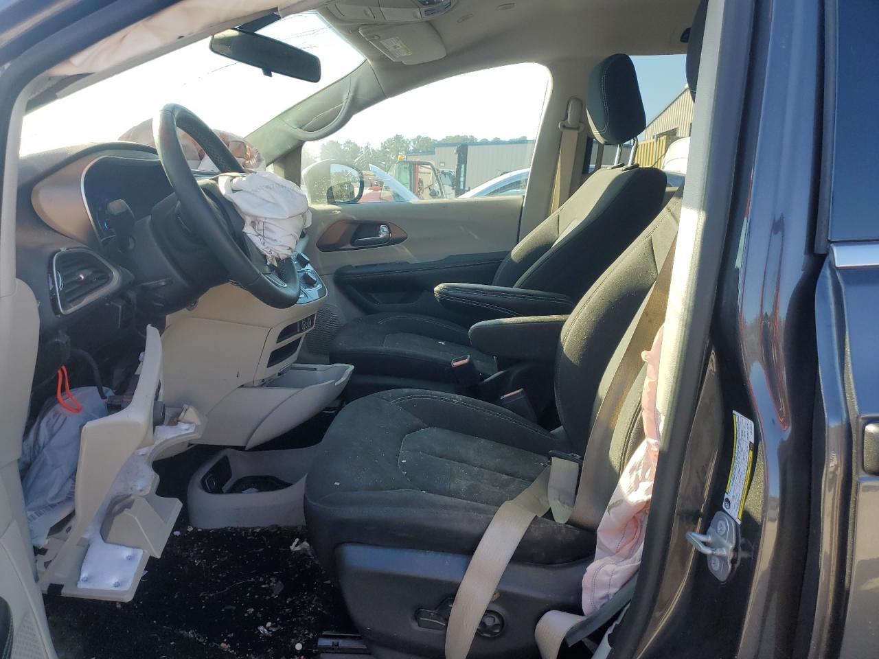 2022 Chrysler Voyager Lx VIN: 2C4RC1CG9NR103427 Lot: 90747775