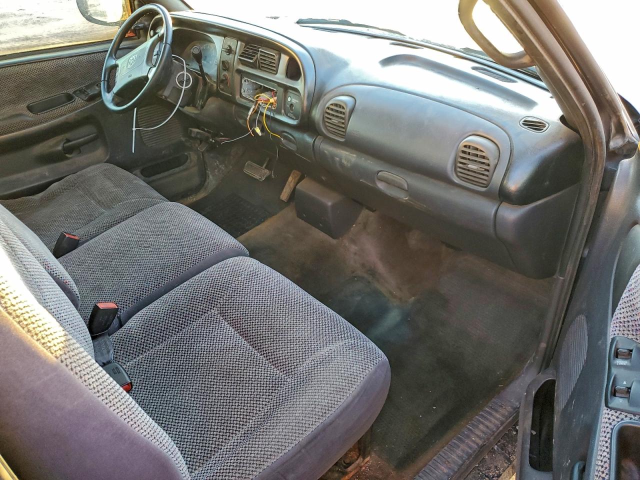 1998 Dodge Ram 1500 VIN: 1B7HC16Z7WS548421 Lot: 94124445