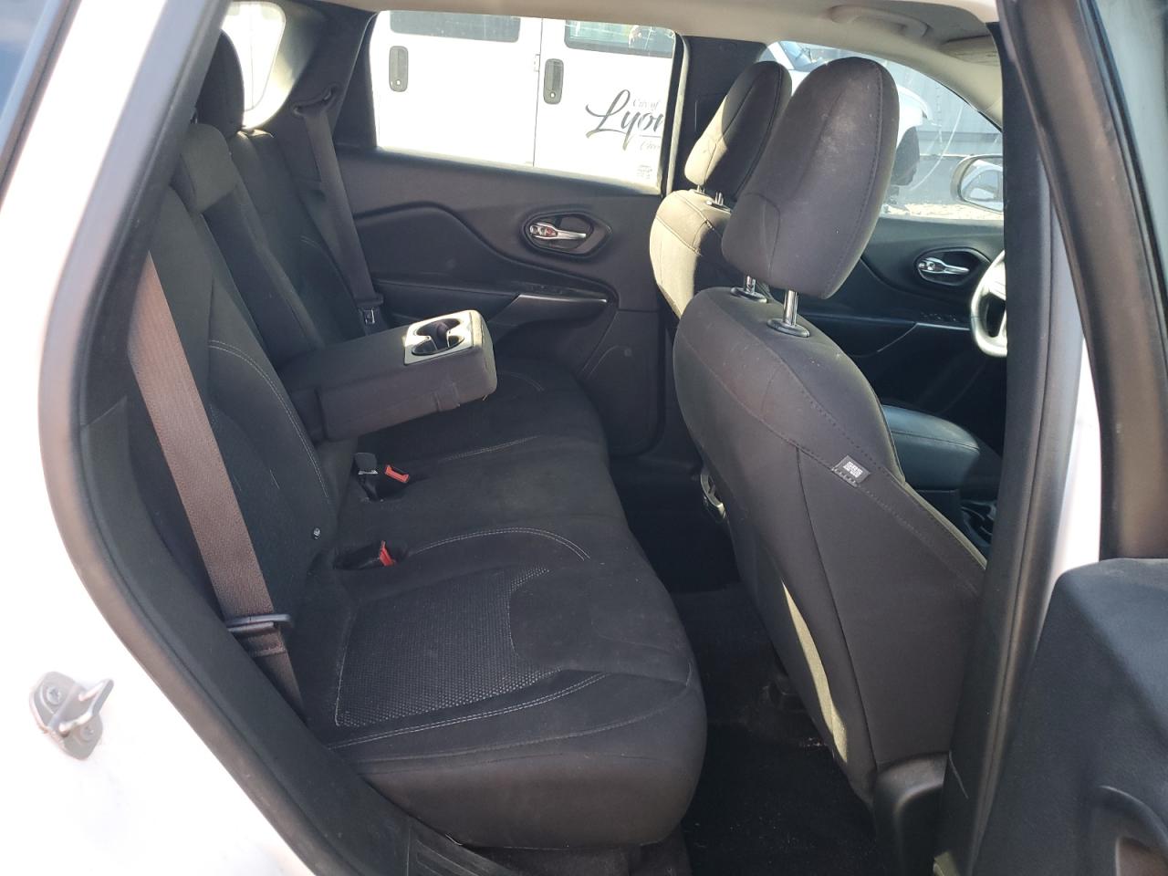 2019 Jeep Cherokee Latitude VIN: 1C4PJLCX4KD129795 Lot: 91679605