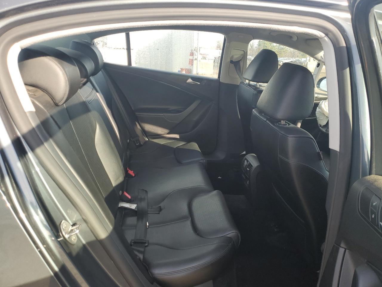 2009 Volkswagen Passat Turbo VIN: WVWJK73C09P058529 Lot: 93400765