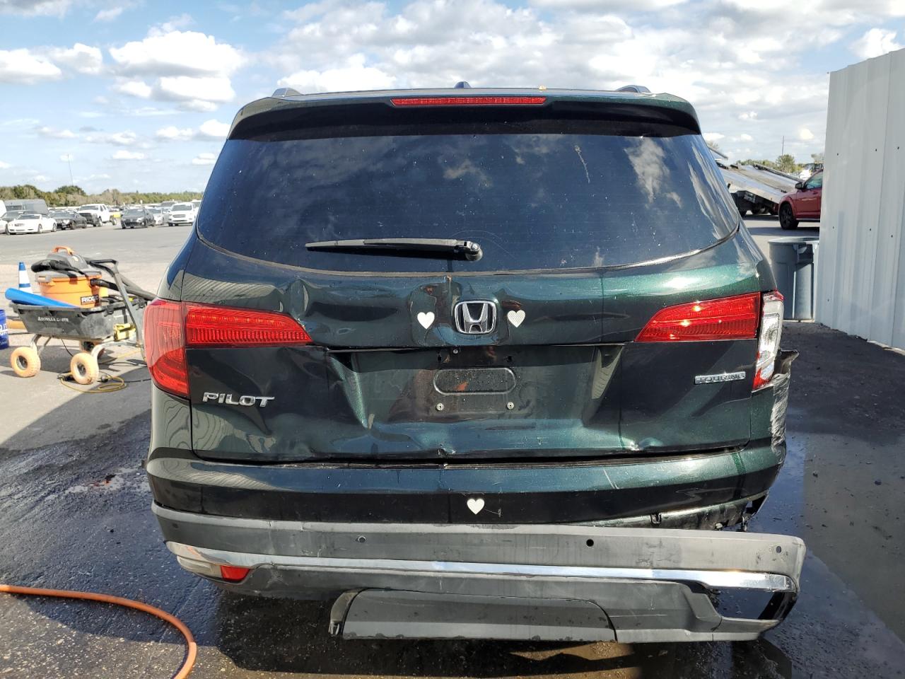 2018 Honda Pilot Touring VIN: 5FNYF5H92JB032033 Lot: 91302845