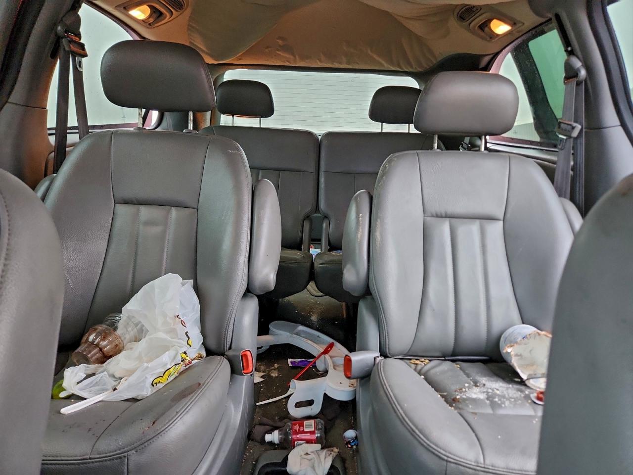 2004 Chrysler Town & Country Touring VIN: 2C4GP54L54R528348 Lot: 93758495