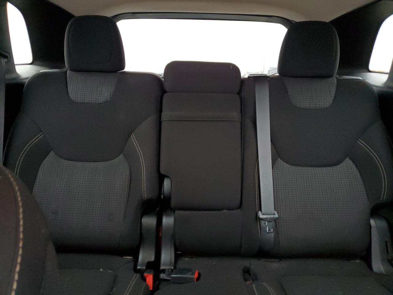 2017 Jeep Cherokee Latitude VIN: 1C4PJLCB2HW502883 Lot: 92589085