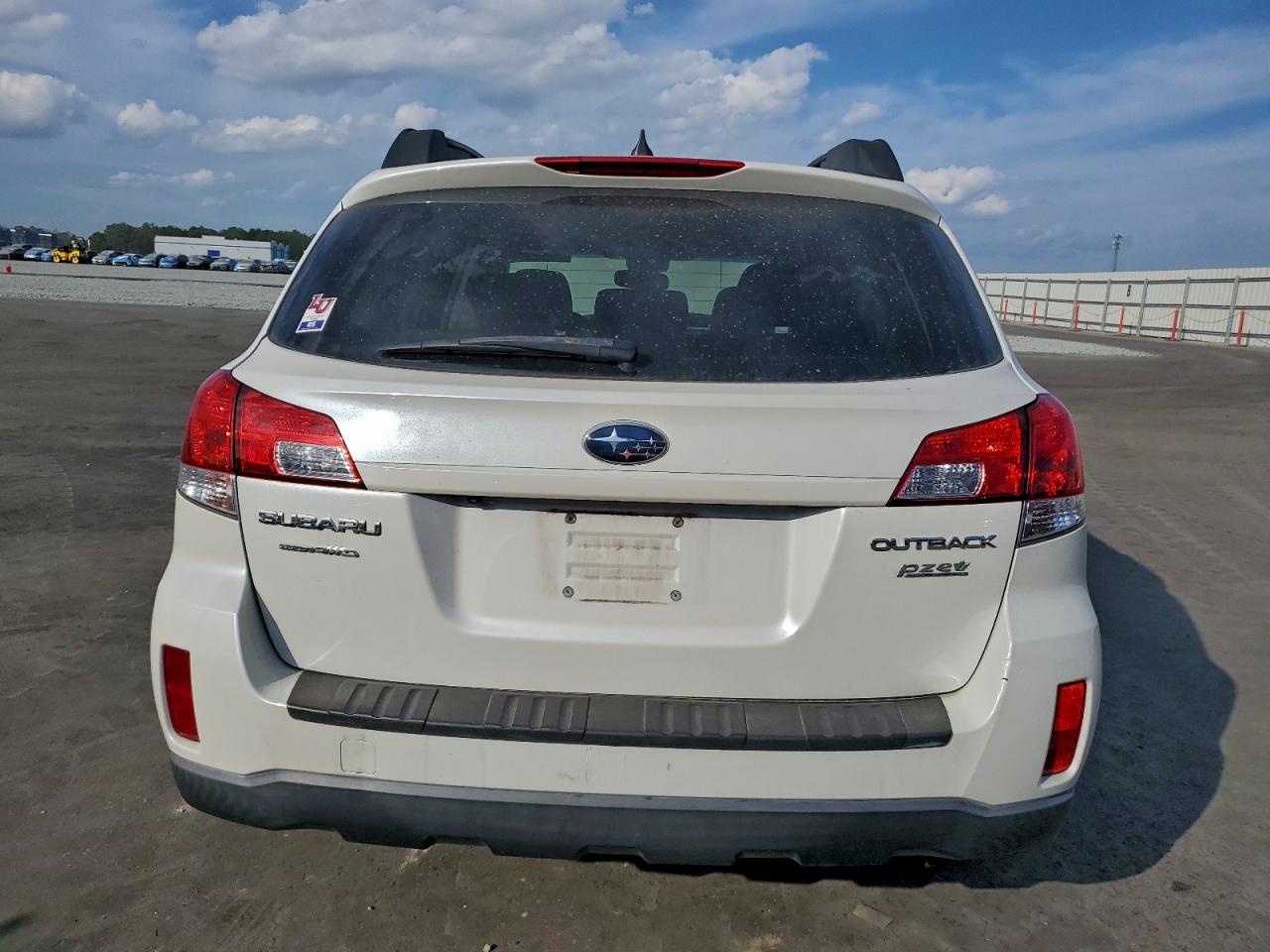 2011 Subaru Outback 2.5I Premium VIN: 4S4BRBHC2B3380142 Lot: 94467905