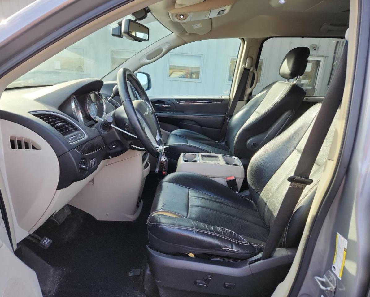 2013 Chrysler Town & Country Touring L VIN: 2C4RC1CG1DR819561 Lot: 90293495